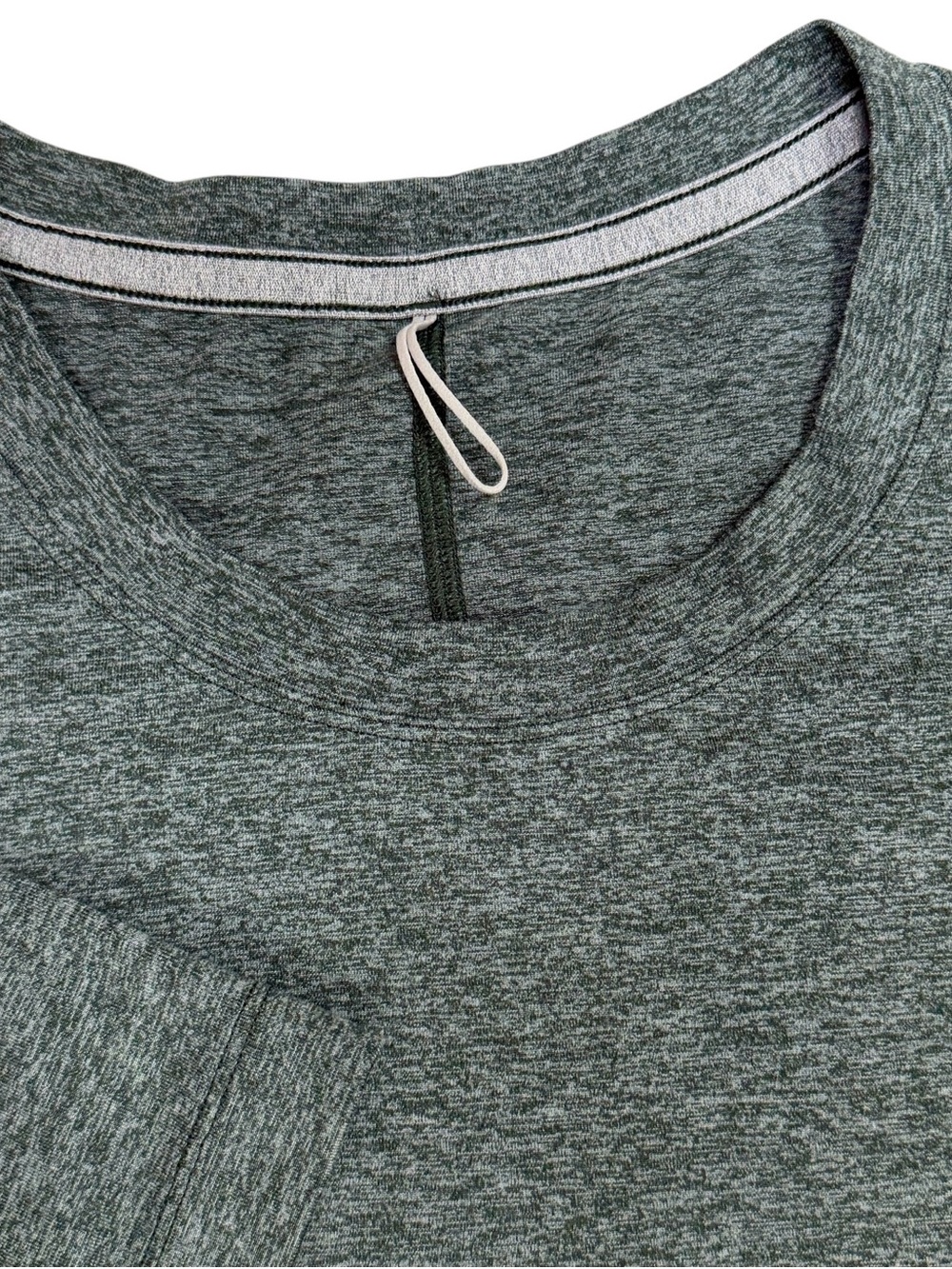 Lululemon Shirt Men XL Grey Soft Jersey Short Sleeve Tee Gym Performance Stretch